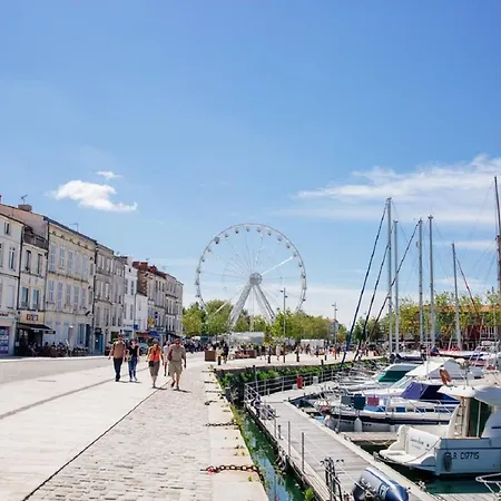 Blue Cosy Et Calme Proche Du Centre Avec Tv Et Wifi Apartment *