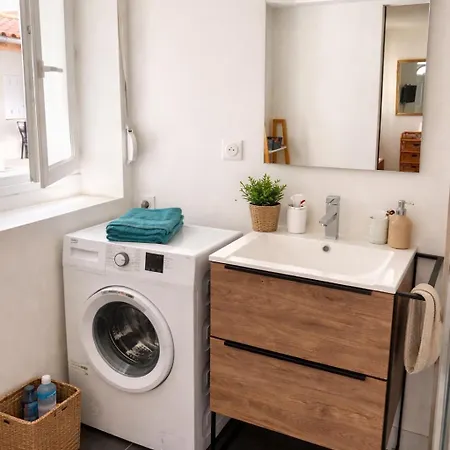 Blue Cosy Et Calme Proche Du Centre Avec Tv Et Wifi